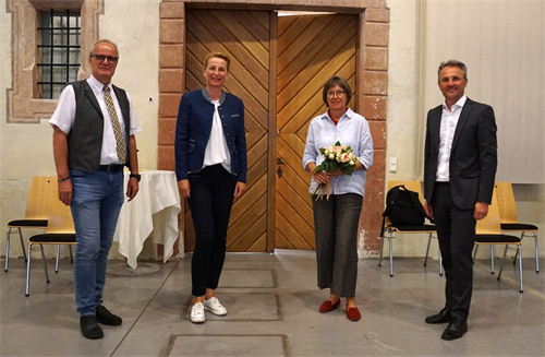 Bürgermeisterin Elisabeth Teufer und die beiden Vizebürgermeister Christian Hennerbichler und Christian Gratzl gratulierten der neuen Stadträtin Maria Kafka sehr herzlich.